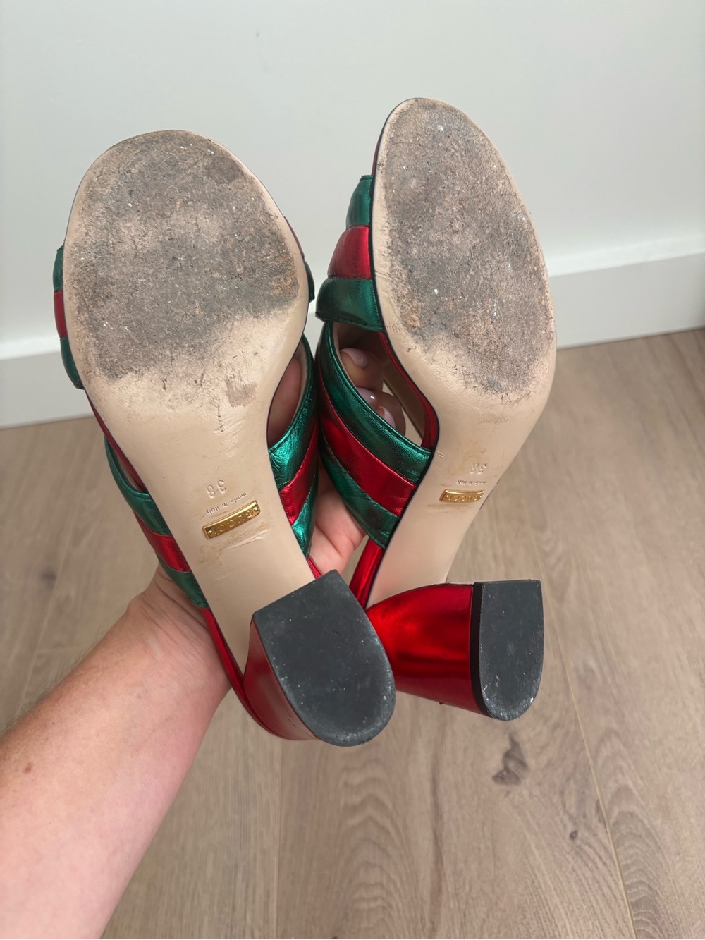 Gucci Metallic Red and Emerald Green Crisscross Slide Sandals - Picture 5 of 6